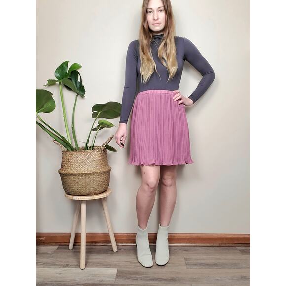 NWT Loft Pleated Mini Skirt Pink Purple Small - Picture 1 of 5
